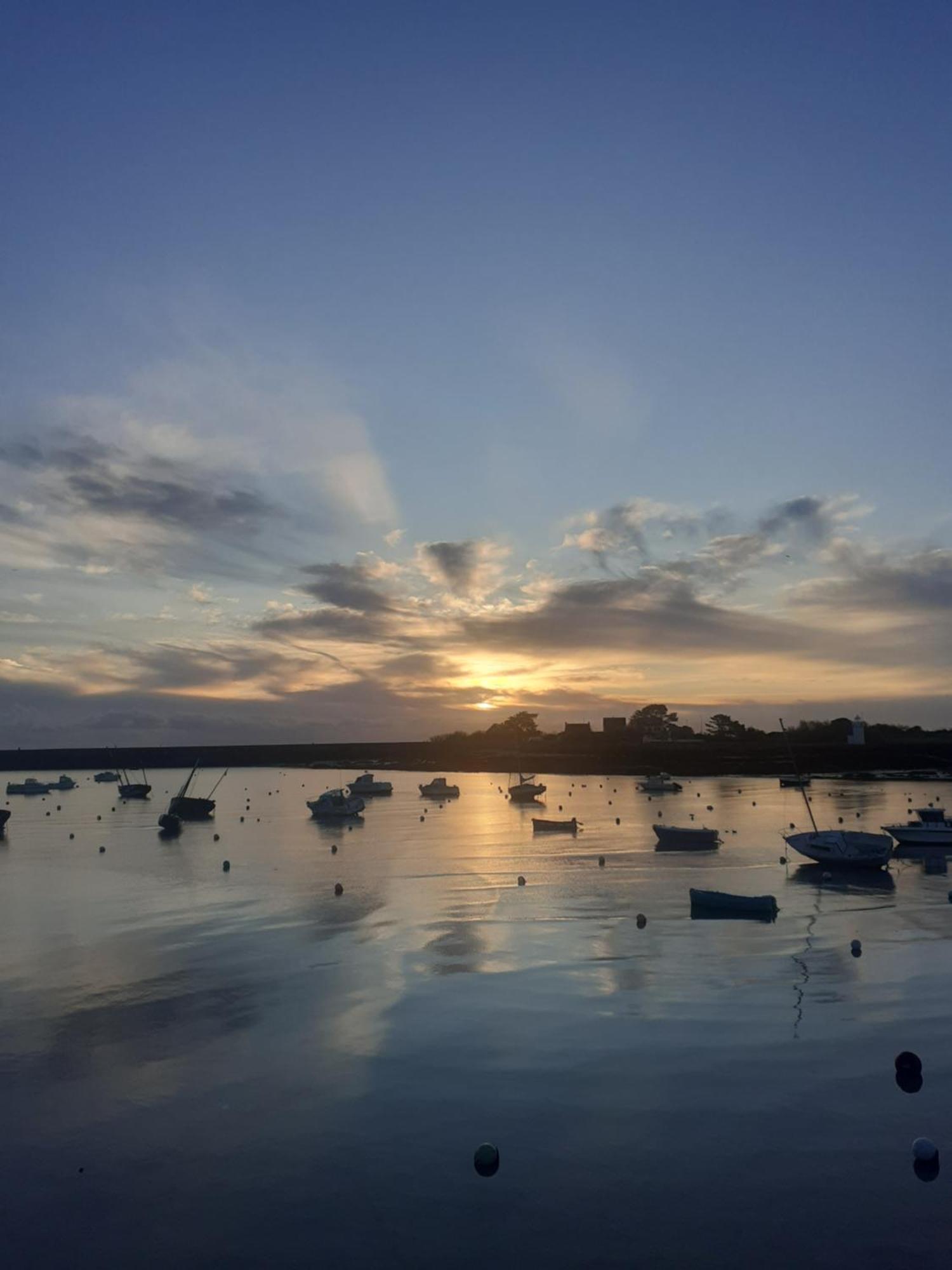 Le Mora Hotes Bed & Breakfast Barfleur Dış mekan fotoğraf