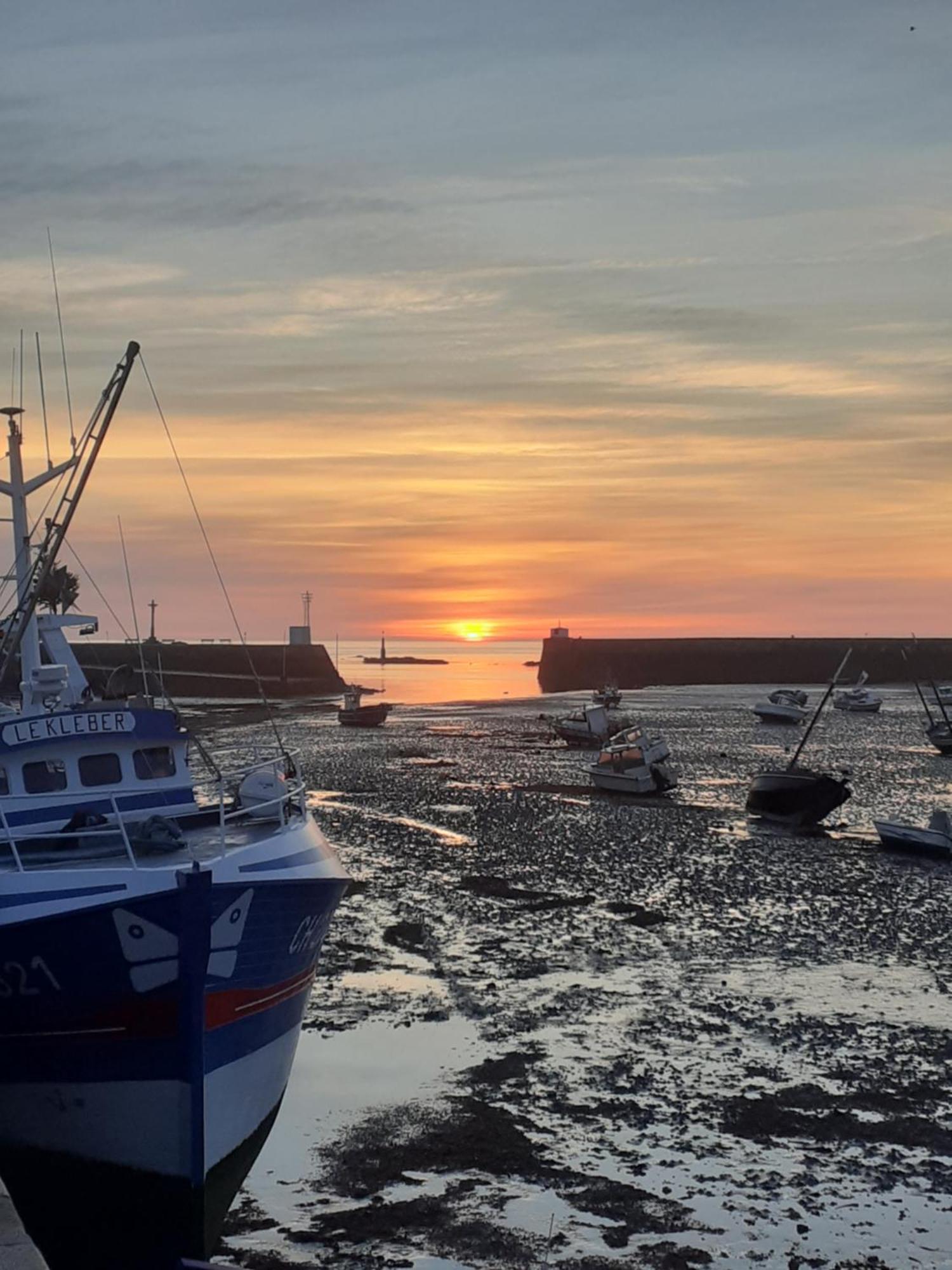 Le Mora Hotes Bed & Breakfast Barfleur Dış mekan fotoğraf